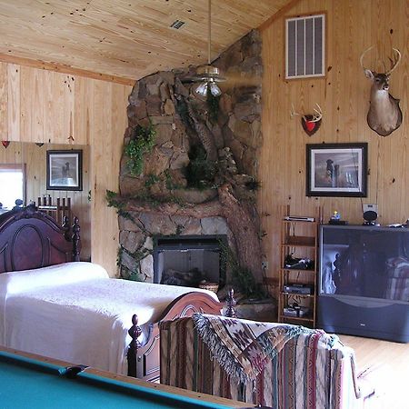 Shalom House Bed And Breakfast Tifton Bagian luar foto