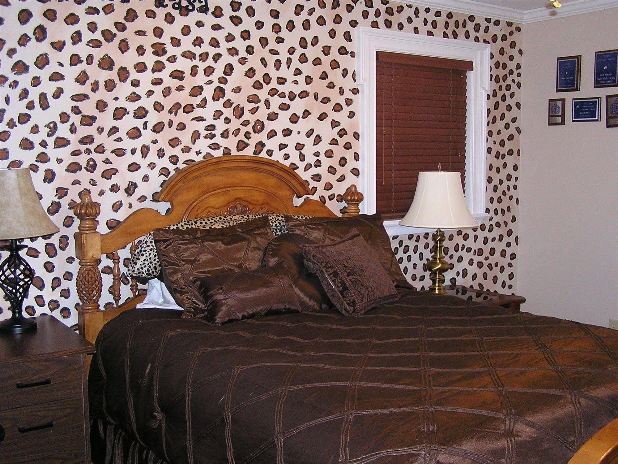 Shalom House Bed And Breakfast Tifton Ruang foto